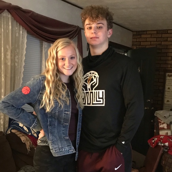 Meet your Posher, Emily - Picture 1 of 1